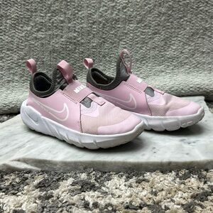 Nike Flex Runner 2 - US Sz. 2.5Y